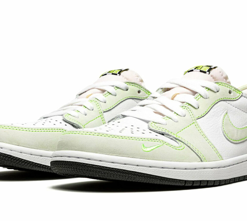 Air Jordan 1 Low OG "Ghost Green" CZ0790-103