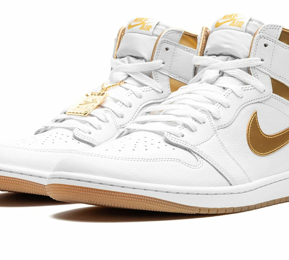 AIR JORDAN 1 RETRO HIGH OG WMNS "Metallic Gold" FD2596-107