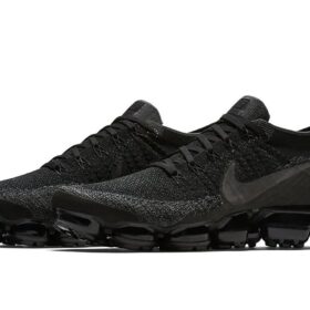 NikeLab Wmns Air VaporMax 'Triple Black' 899472-003