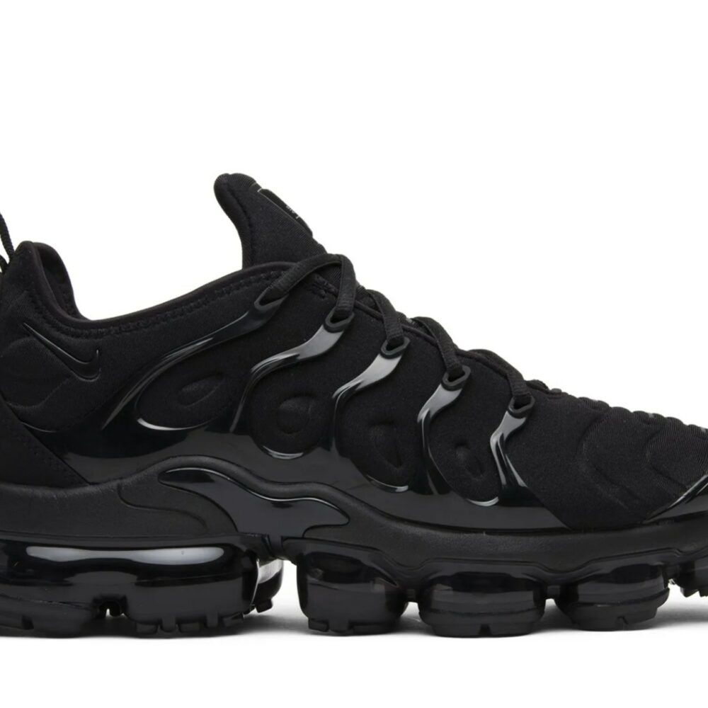 Air VaporMax Plus 'Triple Black' 924453-004