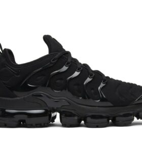 Air VaporMax Plus 'Triple Black' 924453-004