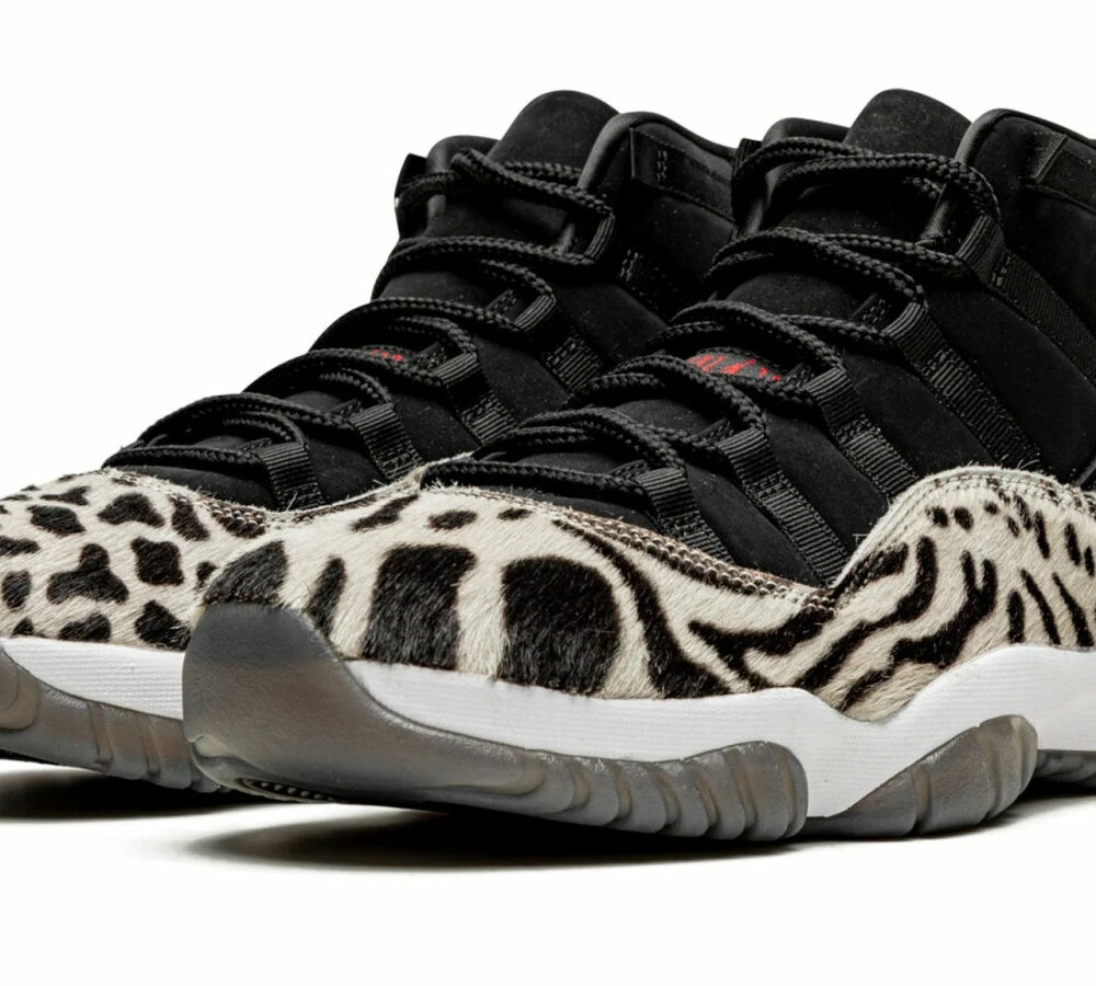 AIR JORDAN 11 WMNS "Animal Instinct" AR0715-010