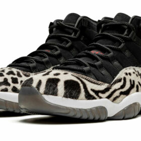 AIR JORDAN 11 WMNS "Animal Instinct" AR0715-010