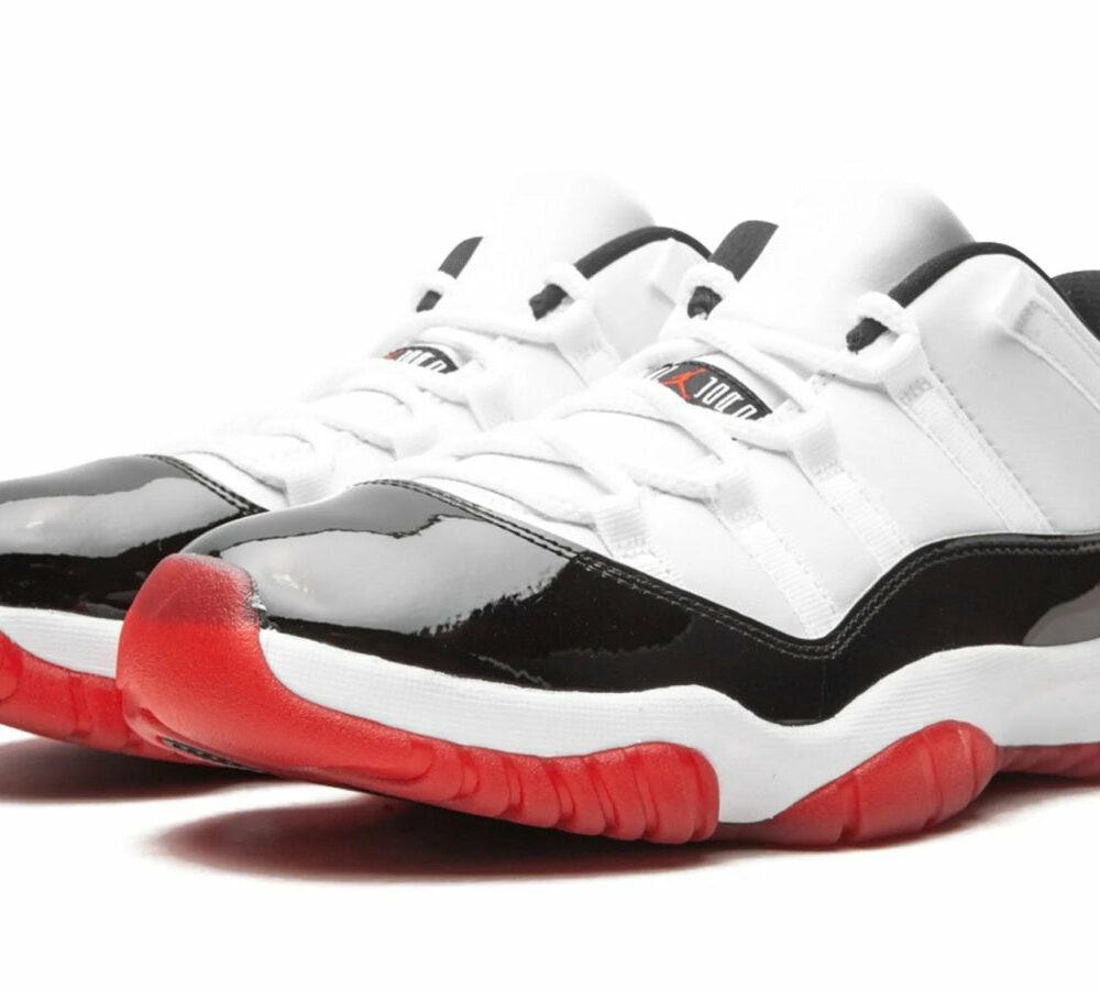 Air Jordan 11 Retro Low "Concord Bred" AV2187-160